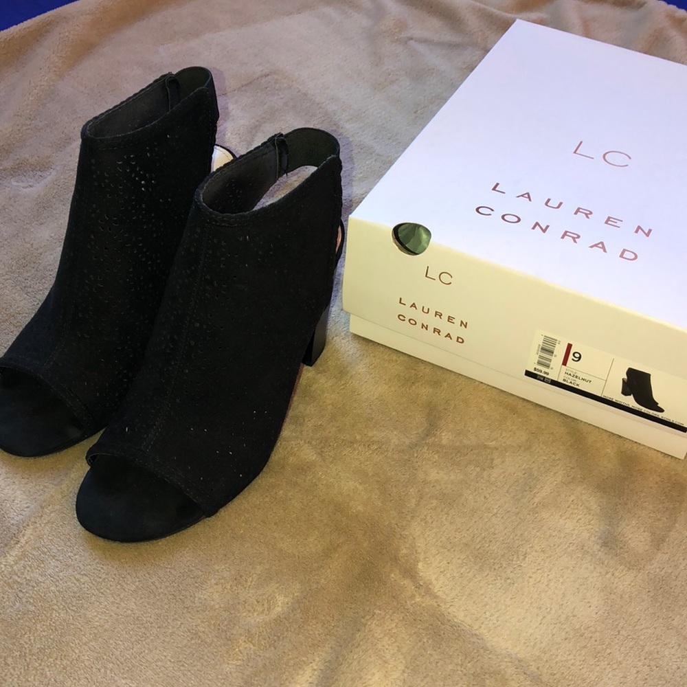 High heel sandals. Worn once size 9